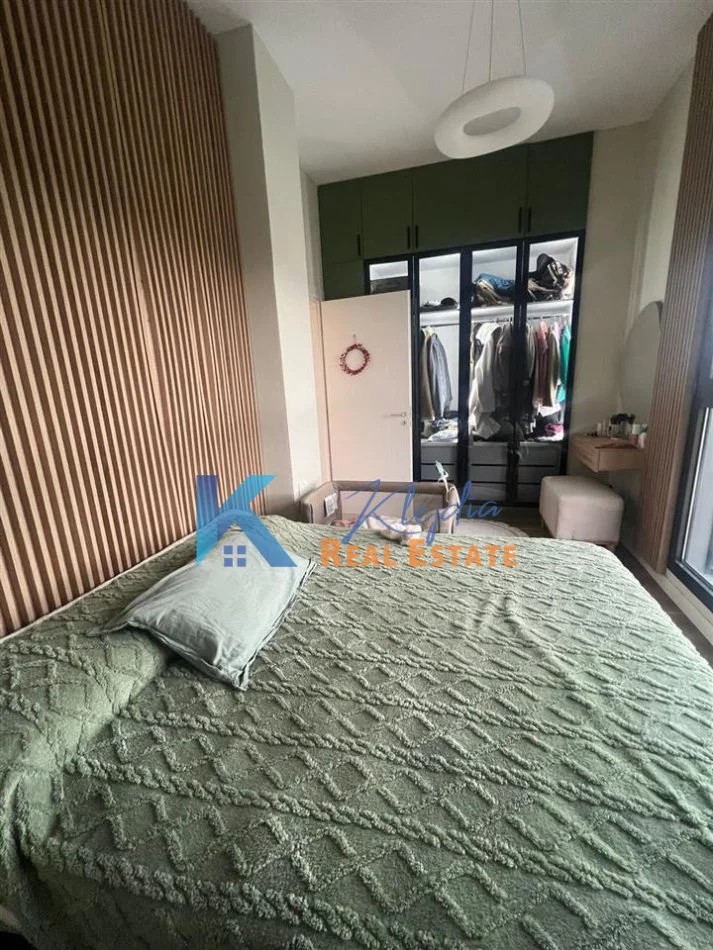 Tirane, jap me qera apartament 2+1+Ballkon Kati 9, 97 m² 1.500 € (Rruga e Kosovareve)