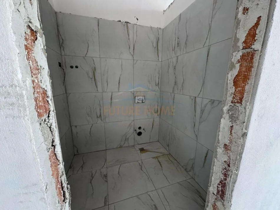 Tirane, shitet ambjent biznesi Kati 0, 31 m² 82.000 € (ISH DOGANA)