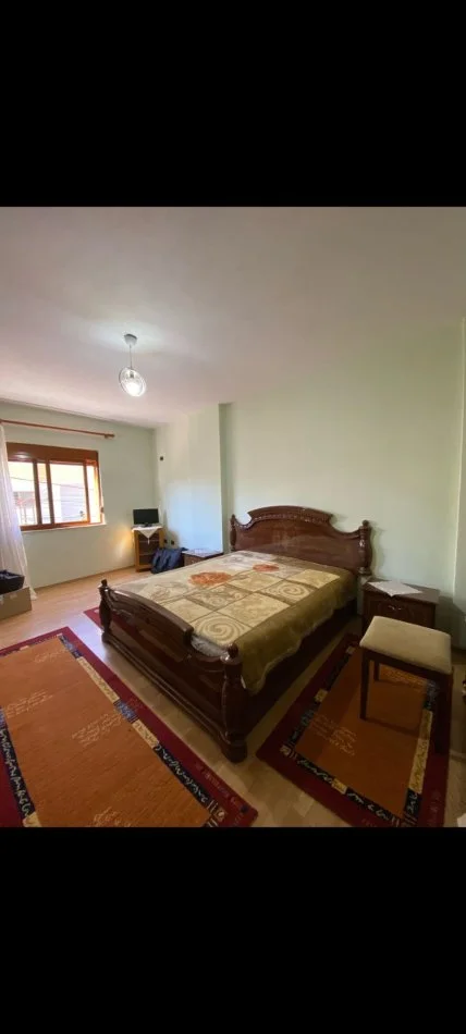 Tirane, jepet me qera apartament 2+1 Kati 2, 105 m² 430 € (Rruga Jordan Misja)