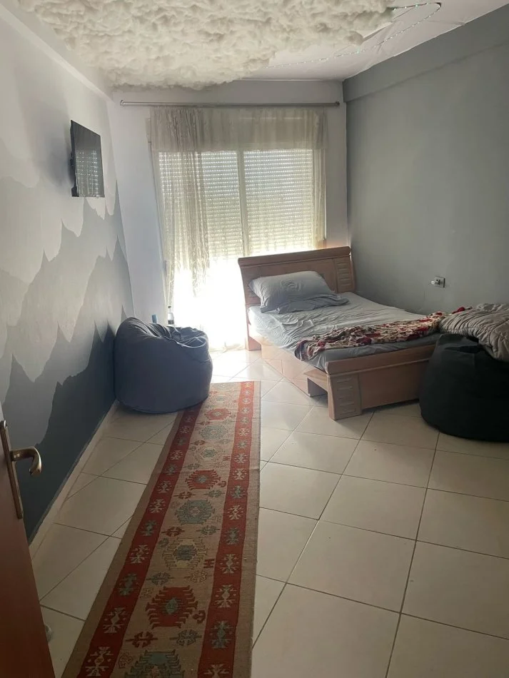 Tirane, jepet me qera apartament 2+1 Kati 6, 110 m² 500 € (Oxhaku)