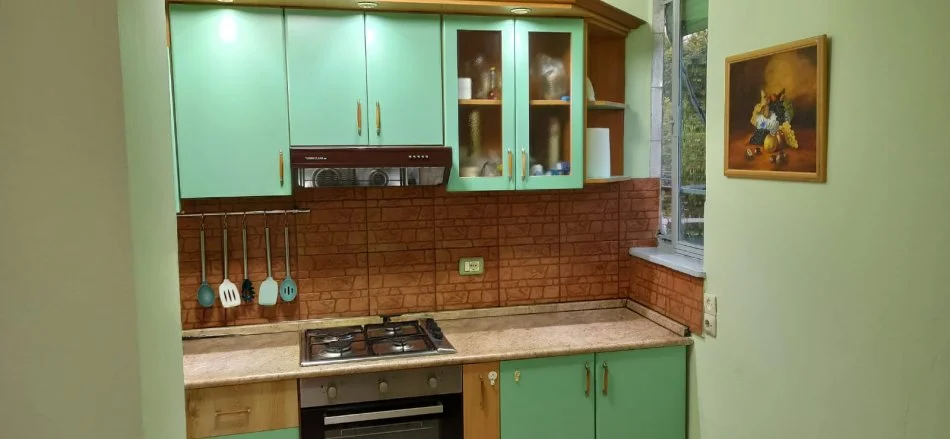 Tirane, jepet me qera apartament 1+1 Kati 5, 60 m² 600 € (Ish-Ekspozita)