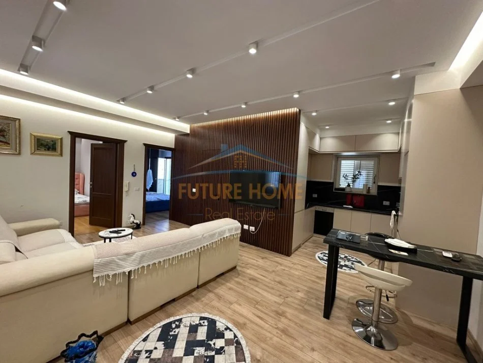 Tirane, jepet me qera apartament 2+1+Aneks+Ballkon Kati 5, 140 m² 1.200 € (Rruga Bardhyl, Farmacia 10, Tirane)