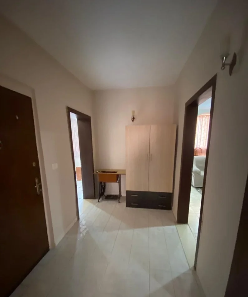 Tirane, jepet me qera apartament 2+1 Kati 5, 100 m² 650 € (Rruga e Elbasanit)