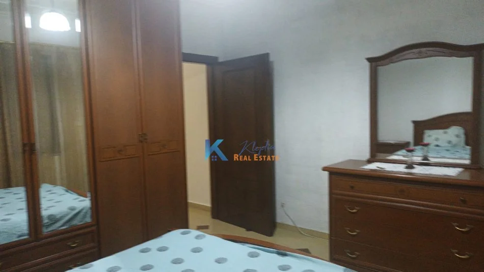 Tirane, jap me qera apartament 1+1+Ballkon Kati 2, 65 m² (afer shkolles se baletit)