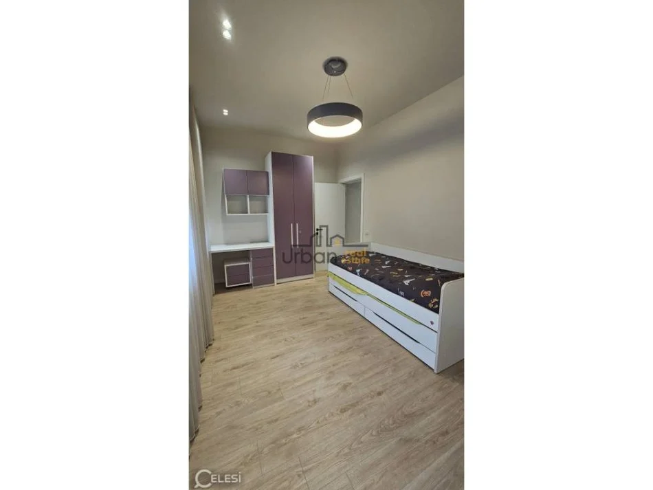 Tirane, shitet apartament 3+1+Ballkon Kati 1, 118 m² 290.000 € (Liqeni Thate)