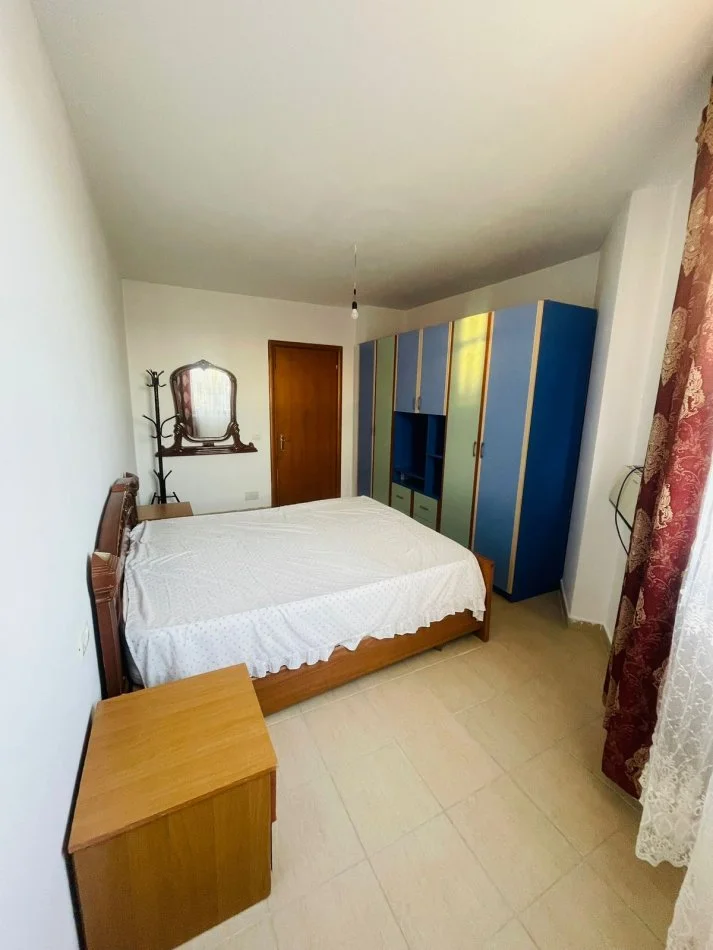 Tirane, jepet me qera apartament 1+1 Kati 9, 80 m² 400 € (Yzberisht)