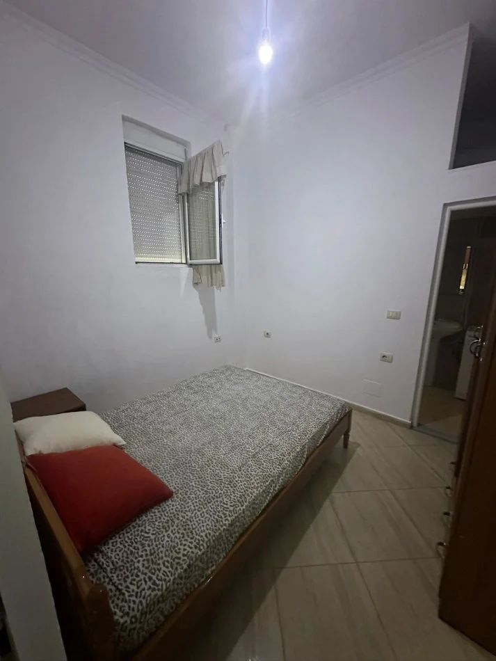 Tirane, jepet me qera apartament 1+1 Kati 1, 40 m² 280 € (Qytet Studenti)