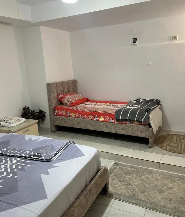 Tirane, jepet me qera apartament 1+1 Kati 1, 67 m² 410 € (Ministria e Jashtme)