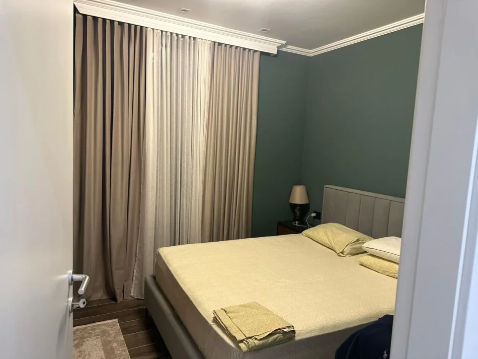 Tirane, jepet me qera apartament 1+1+Aneks+Ballkon Kati 2, 72 m² 750 € (rezidenca sofia teg)