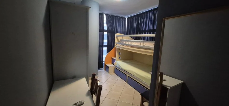 Tirane, jepet me qera apartament 2+1 Kati 5, 95 m² 650 € (21 Dhjetori)