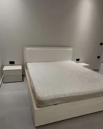 Tirane, jepet me qera apartament 1+1 Kati 0, 60 m² 450 € (Kinostudio)