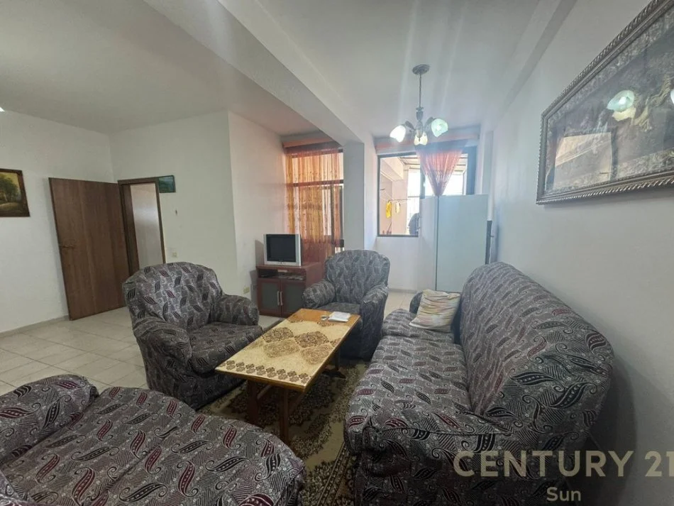 Tirane, shes apartament 1+1 Kati -1, 76 m² 92.000 € (Rruga e Dibres)