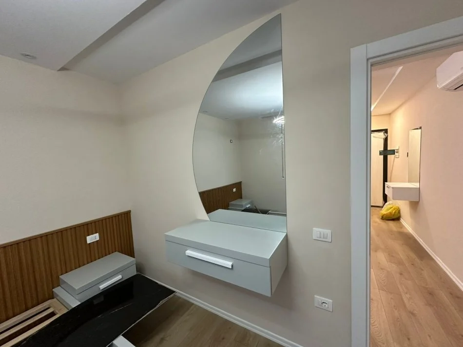 Tirane, jepet me qera apartament 1+1 Kati 3, 65 m² 470 € (Delijorgji)
