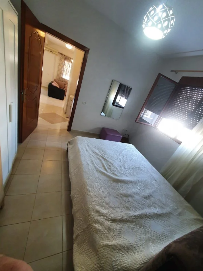 Tirane, jepet me qera apartament 1+1 Kati 2, 60 m² 450 € (Selite)