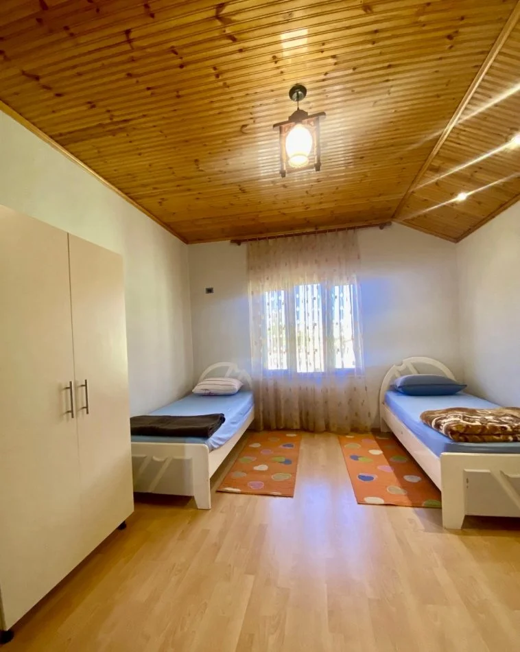 Tirane, jepet me qera apartament 2+1 Kati 3, 100 m² 500 € (Fusha Aviacionit)