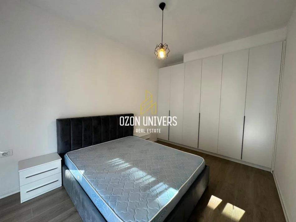 Tirane, jepet me qera apartament 1+1+Ballkon Kati 4, 70 m² 500 € (UET, Porcelan)