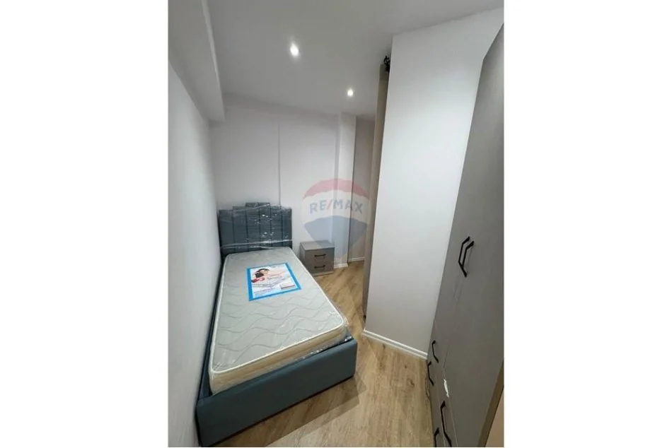 Tirane, jepet me qera apartament 2+1+Ballkon Kati 3, 80 m² 550 € (Kodra e Diellit 2)