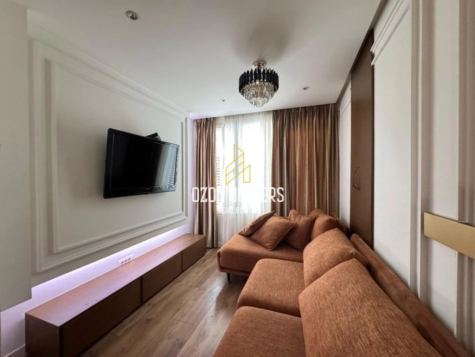 Tirane, jepet me qera apartament 4+1+Aneks+Ballkon Kati 2, 140 m² 700 € (Rruga Dritan Hoxha, Laprakë)