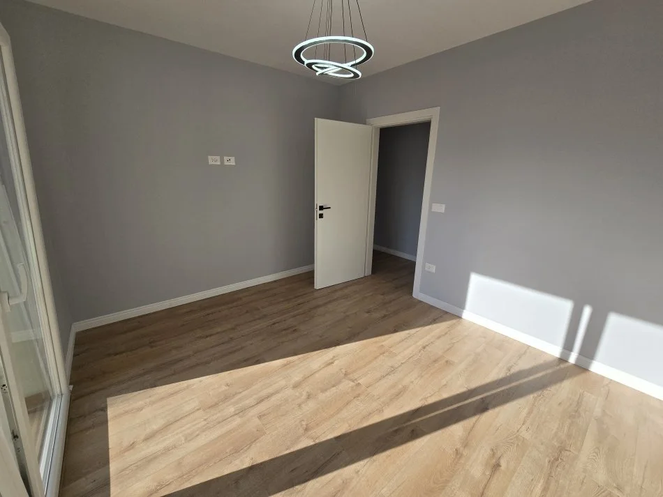 Tirane, shitet apartament 1+1 Kati 6, 64 m² 118.000 € (Pazari i Ri)