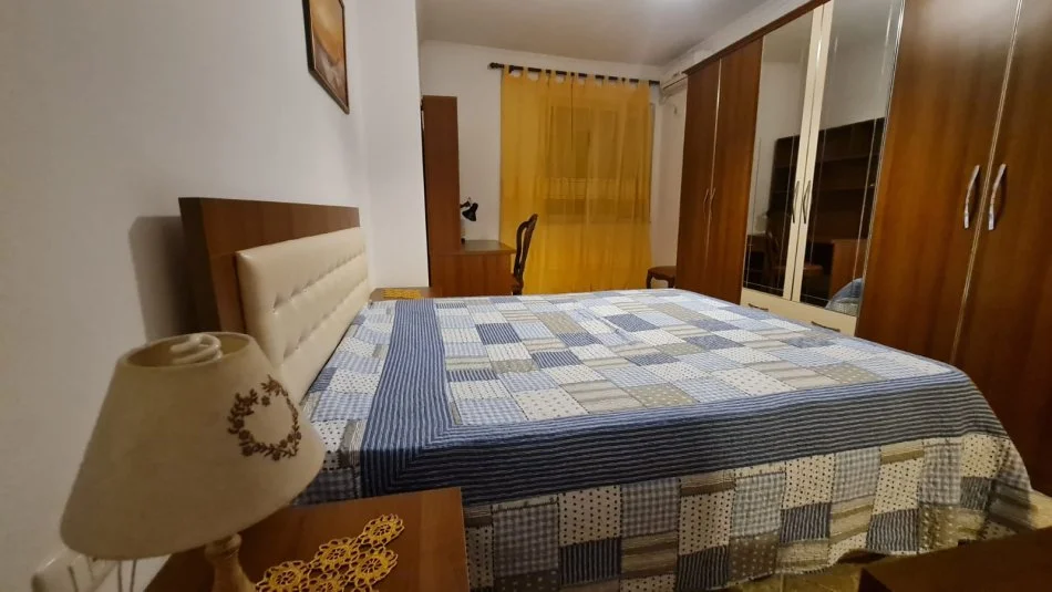Tirane, jap me qera apartament 2+1+Ballkon Kati 3, 115 m² 660 € (Don Bosko, afer hotel Ferrari)