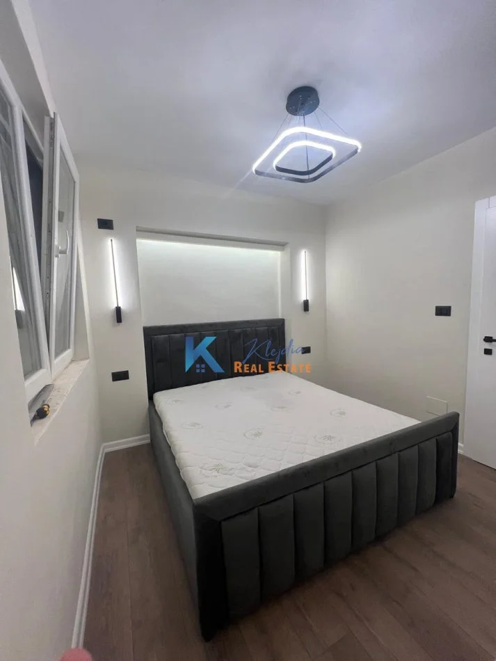 Tirane, shitet apartament 1+1 Kati 1, 40 m² 105.000 € (tek Mozaiku i Tiranës)