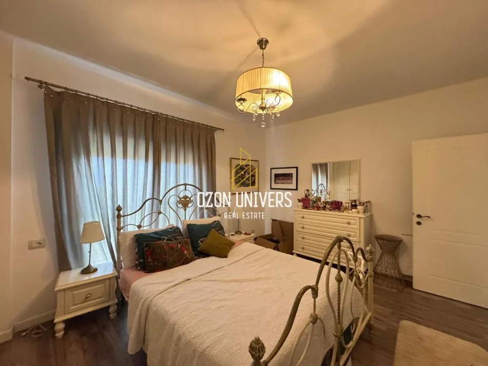 Tirane, jepet me qera apartament 2+1+Ballkon Kati 1, 120 m² 700 € (Rruga Peti, Liqeni i Thatë)