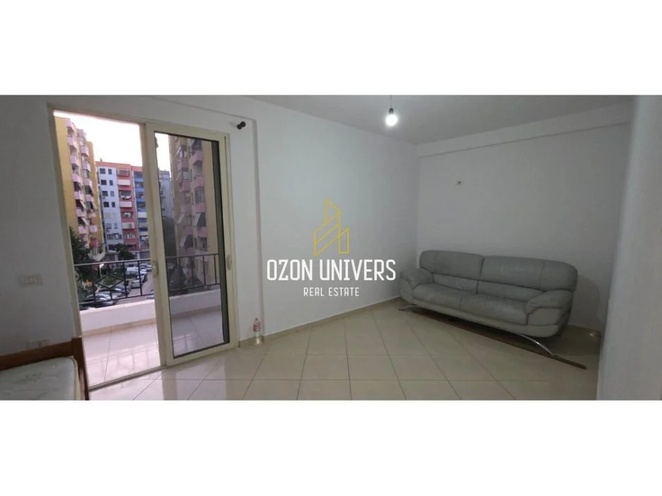 Apartament 2+1 Për Qira në Yzberisht!