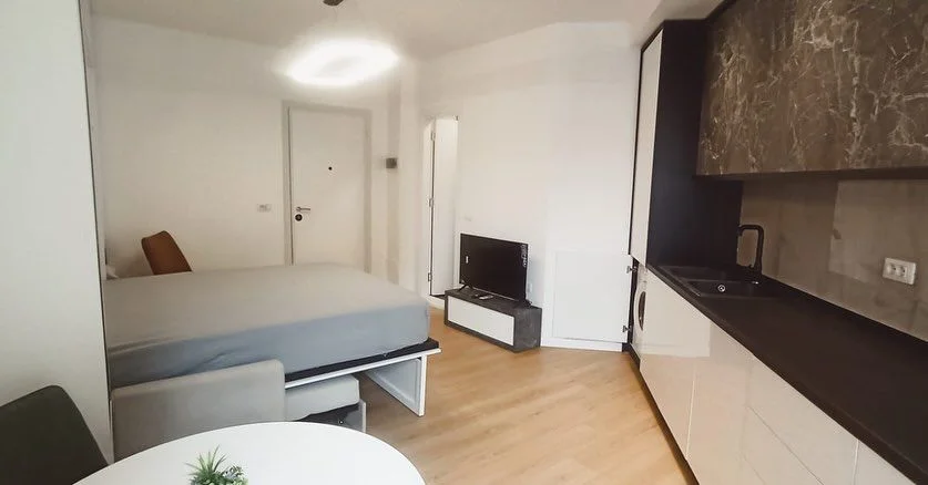 Tirane, shitet garsonier 1+1 Kati 6, 35 m² 82.000 € (Komuna e Parisit)