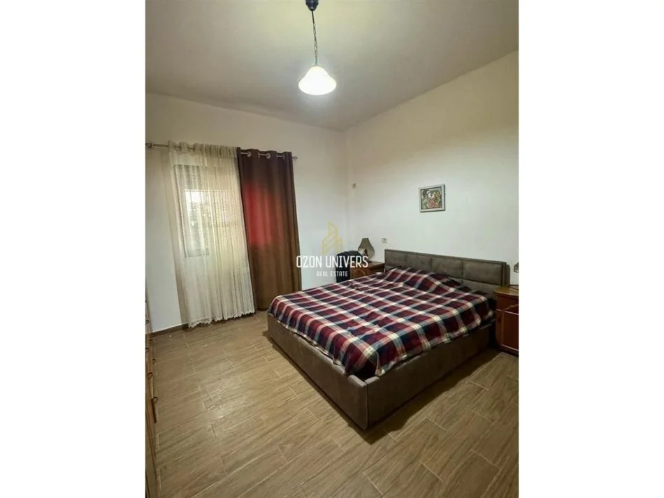 Tirane, jepet me qera apartament 1+1 Kati 1, 65 m² 390 € (Rruga 5 Maji)