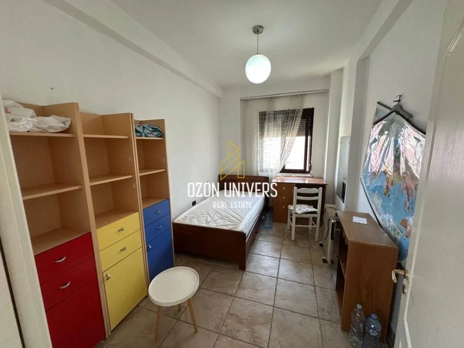 Tirane, jepet me qera apartament 3+1 Kati 6, 100 m² 700 € (Rruga Haxhi Hysen Dalliu)