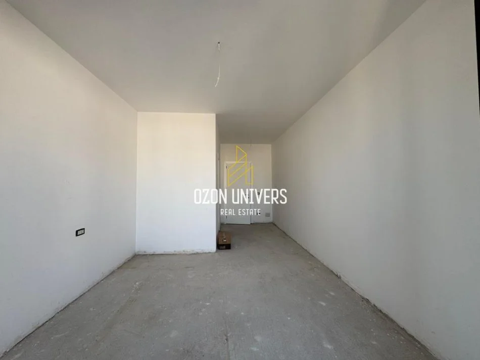 Tirane, jepet me qera apartament 3+1 Kati 5, 160 m² 1.500 € (Rruga Mine Peza)