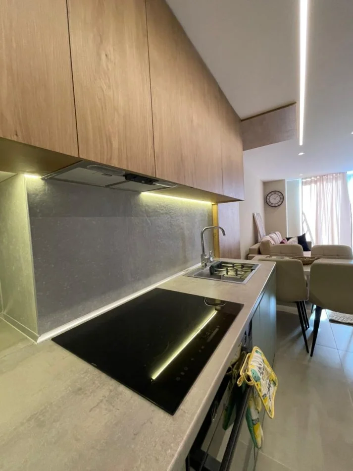 Tirane, jepet me qera apartament 1+1+Ballkon , 70 m² 120.000 € 