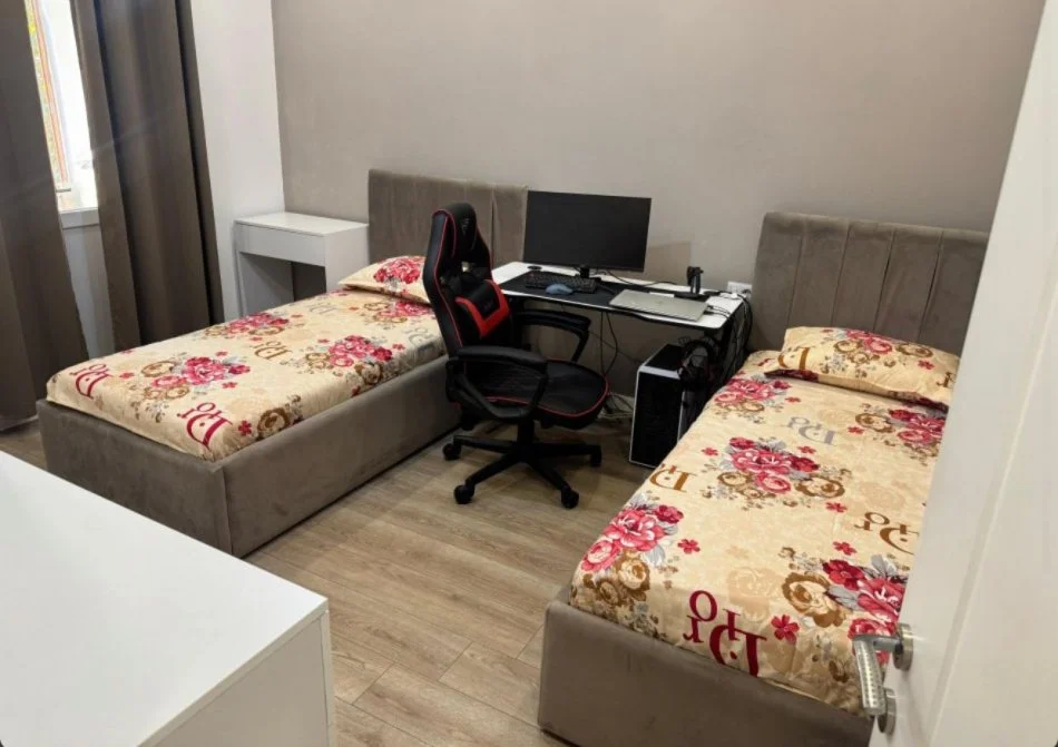 Apartament 1+1 me qera tek Restorant Durresi (600 Euro)