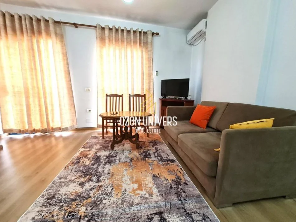 Tirane, jepet me qera garsonier Kati 2, 20 m² 400 € (faramcia nr10)