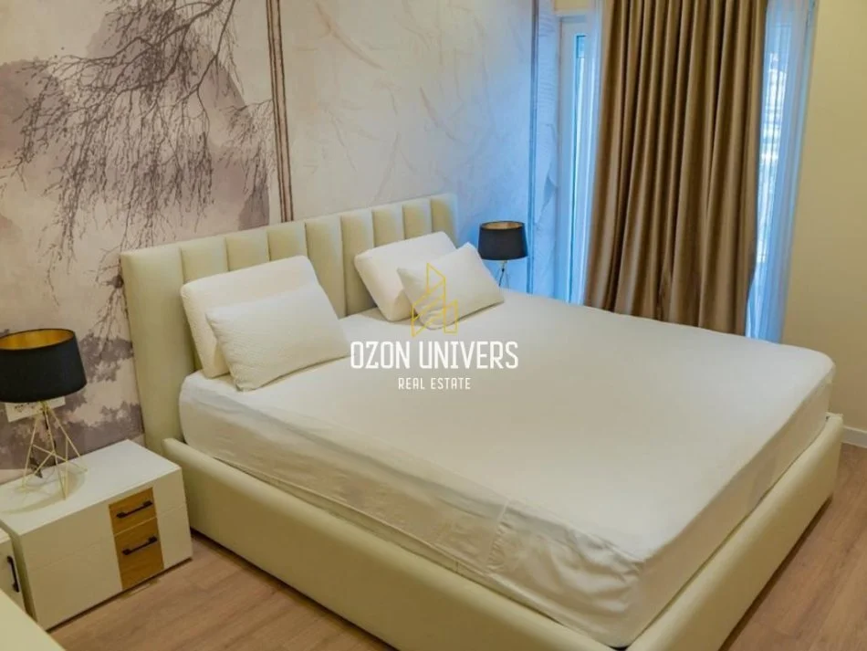 Tirane, jepet me qera apartament 2+1 Kati 3, 126 m² 850 € (rezidenca kodra e diellit)