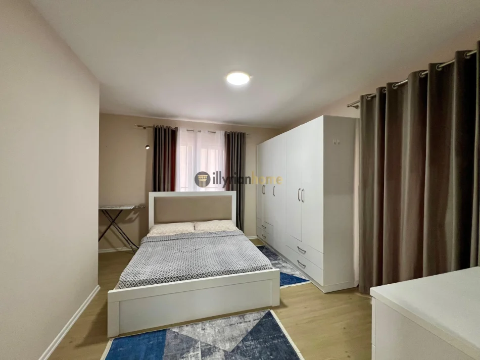 Pogradec, shitet apartament 2+1+Ballkon Kati 8, 135.000 €