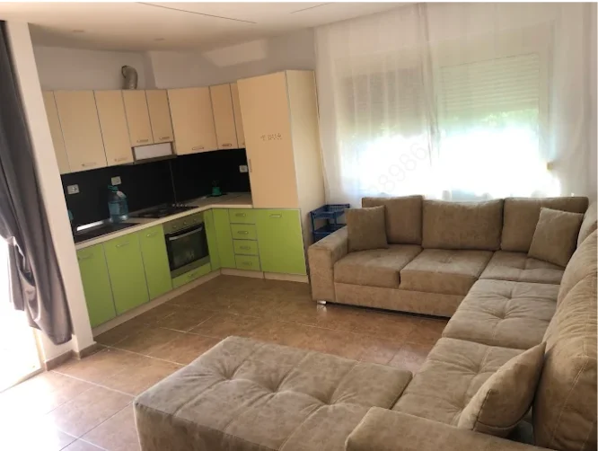 Durres, jap me qera apartament 1+1+Ballkon Kati 1, 60 m² 350 € (rroga Poseidon)