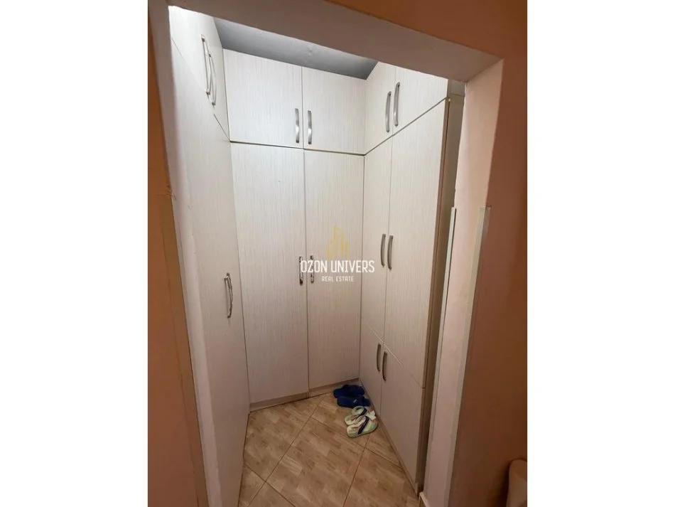 Tirane, shitet apartament 1+1+Ballkon Kati 4, 85.000 € (Apartament 1+1 me Ballkon në shitje, Laprakë)