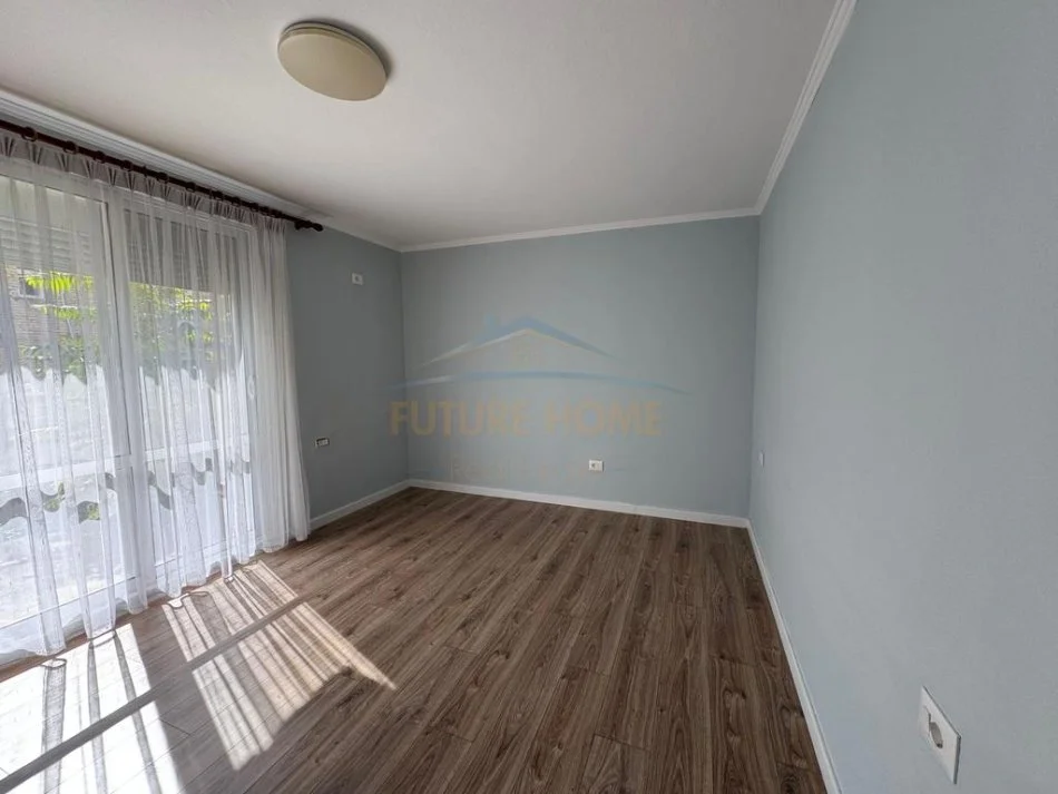 Tirane, shitet apartament 2+1 Kati 2, 70 m² 135.000 € (Oxhaku)
