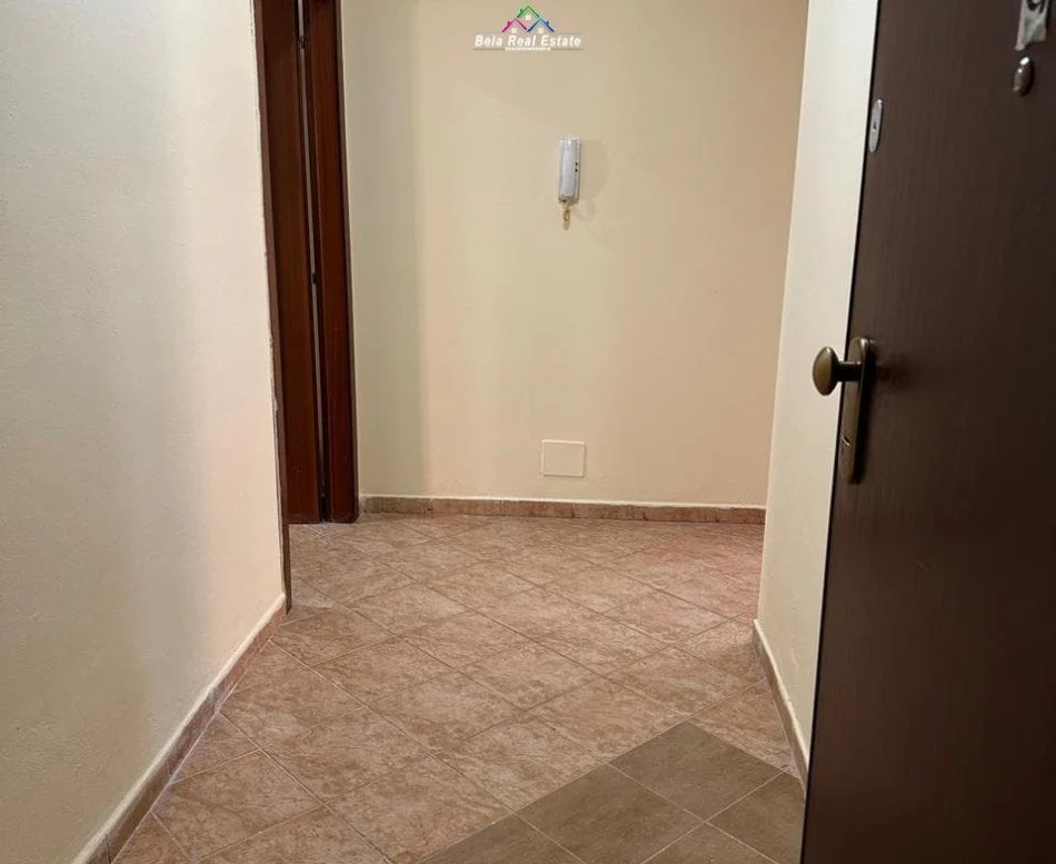 Shqiperi, jepet me qera zyre Kati 4, 118 m² 650 € (Rruga Medar Shtylla)