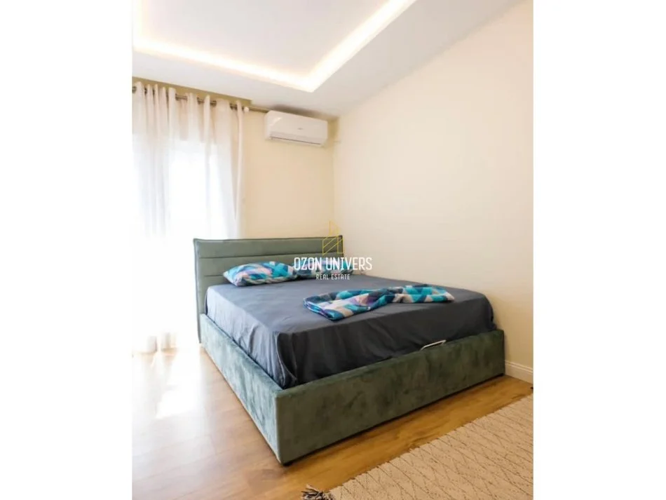 Tirane, jepet me qera apartament 2+1+Ballkon Kati 6, 85 m² 1.000 € (Apartament 2+1 për qira në Bllok!)