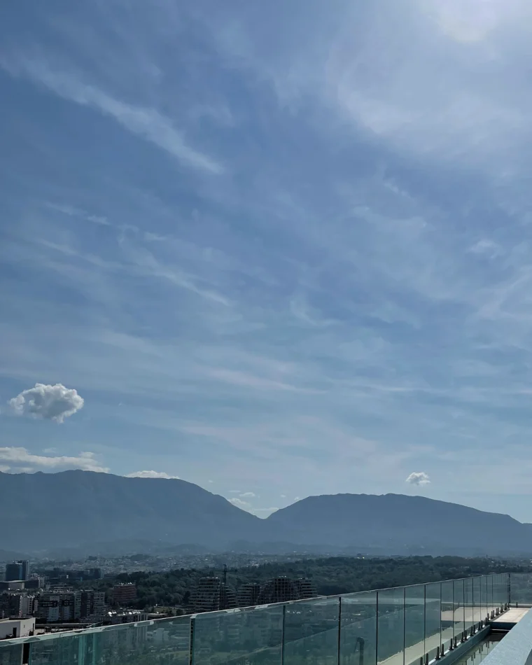 Tirane, shitet Vile 2 Katshe , 332 m² (Kodra e Diellit 1, Top Hill)