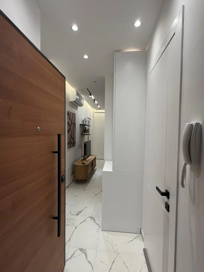 Tirane, jepet me qera apartament 1+1+Ballkon , 70 m² 780 € (Zogu i Zi)