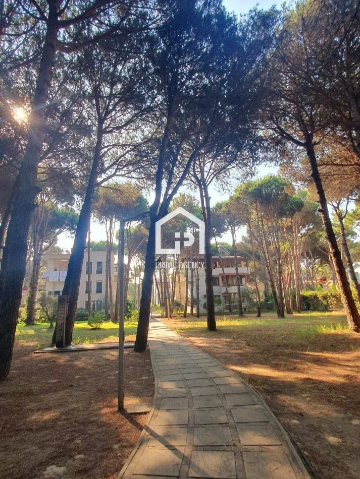 shitet Vile 3 Katshe , 650.000 € (QERRET)