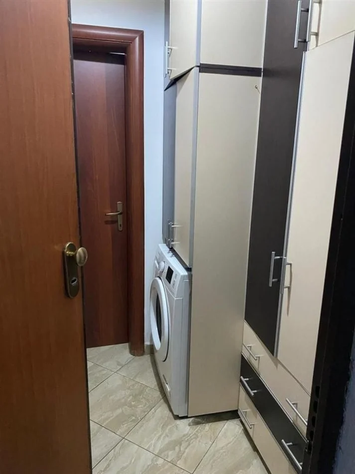 Tirane, shes apartament 2+1 Kati 7, 100 m² 160.000 € (Rruga Muhamet Deliu)