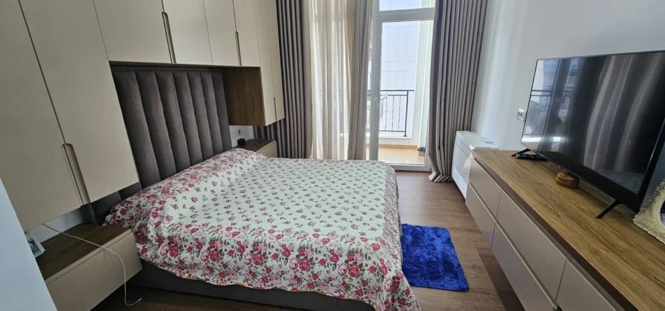 shitet , 150 m² 340.000 € (Bulevardi i Ri)