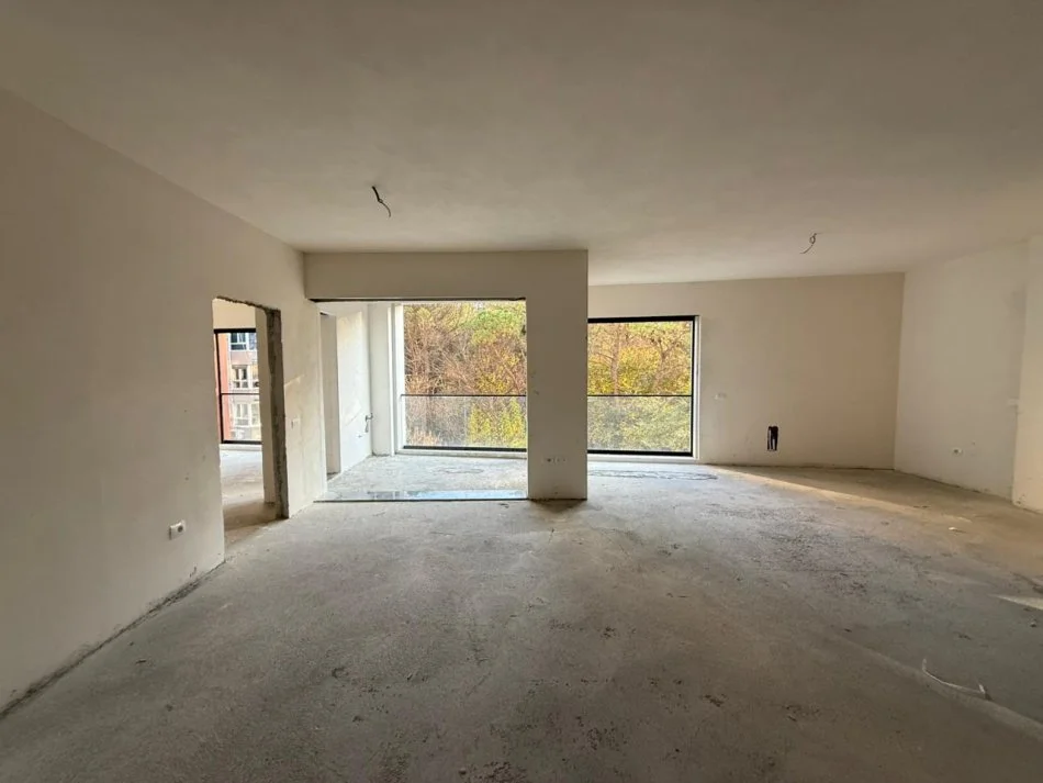 Shqiperi, shitet apartament 2+1 , 143 m² 572.800 € (Stadiumi Air Albania)