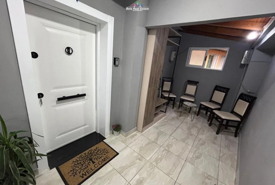 Tirane, jepet me qera Vile 1+1 Kati 1, 70 m² 625 € (Rruga e Dibres)