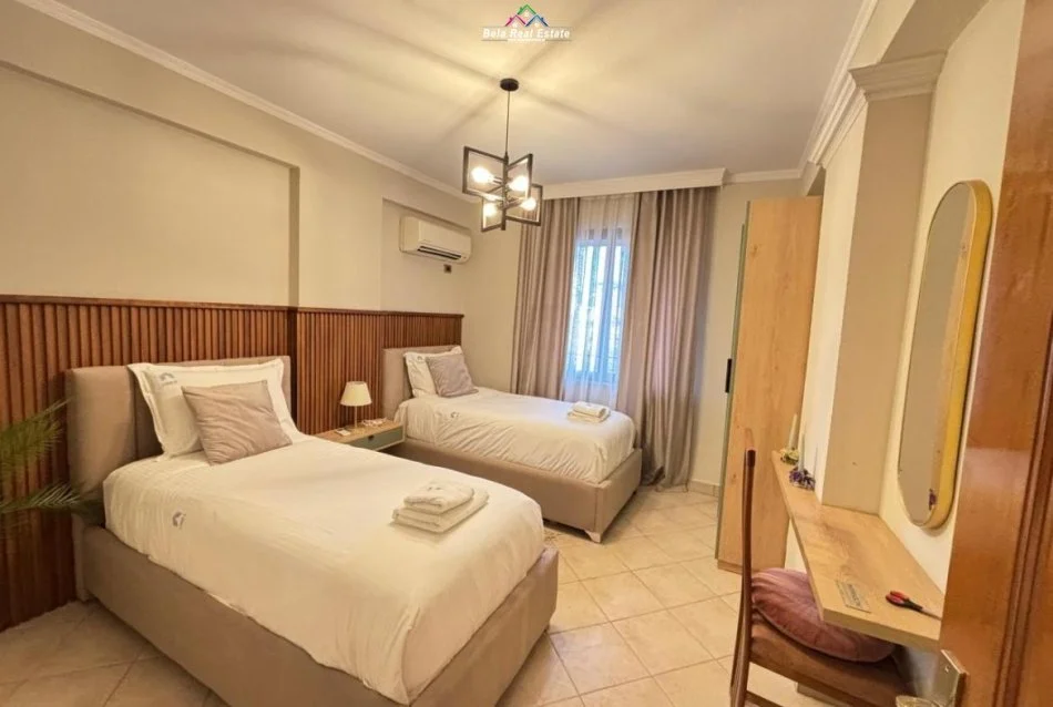 Tirane, jepet me qera apartament 3+1 Kati 1, 140 m² 1.200 € (Rruga e Elbasanit)