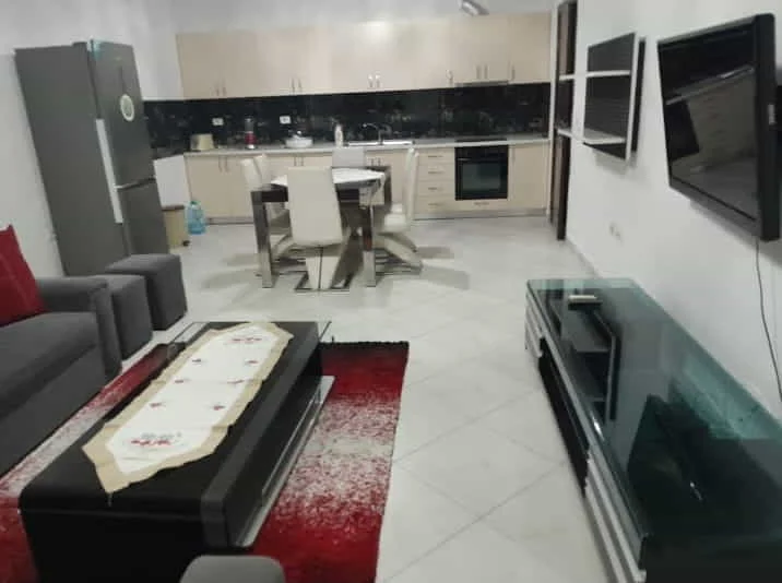 Tirane, jepet me qera apartament 2+1 Kati 8, 100 m² 570 € (Rruga Thoma Koxhaj)